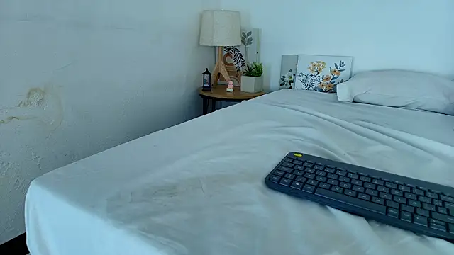 elizawiliamst webcam