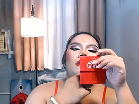 TSbrianaHugeCock webcam