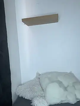 Selenee23 webcam