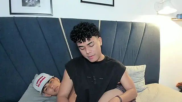 Enzo_love18 webcam