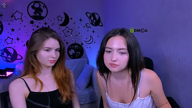 angie_foxy1 (G teen) - flash boobs