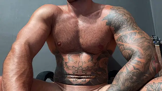 Mr_YourGod webcam
