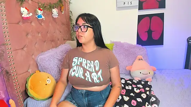 LillyCandy live cam on StripChat