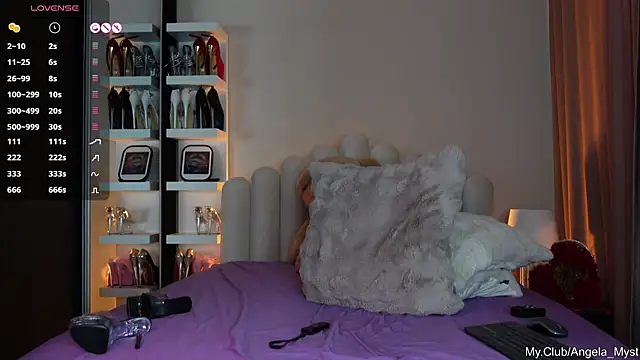 Angela_Myst webcam