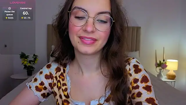 Real_cutie1 webcam