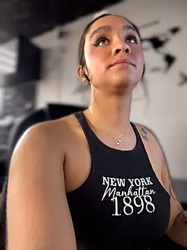 Isabella-Teen