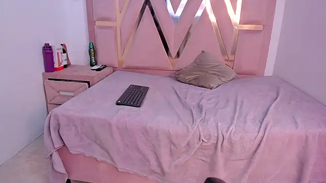 Kattyasm webcam
