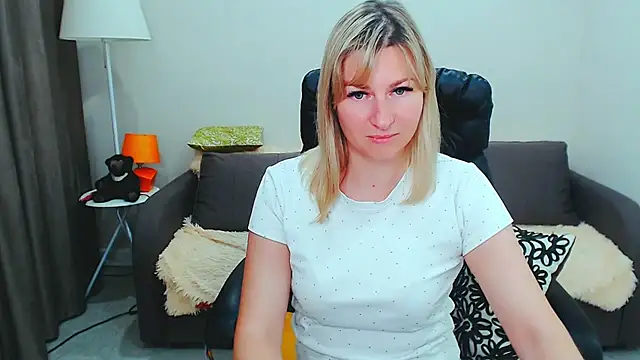 Incredible_Ariela webcam