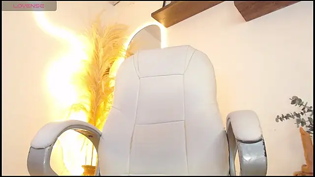 Sofi_BBW webcam