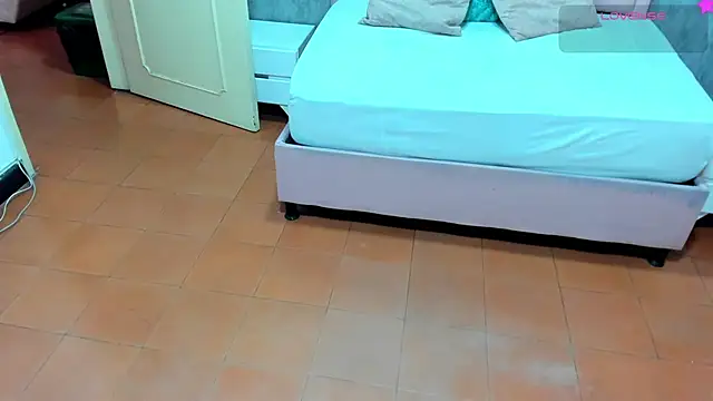 antonella_reyess webcam