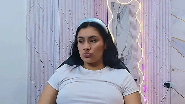 PEACHY_TAY webcam