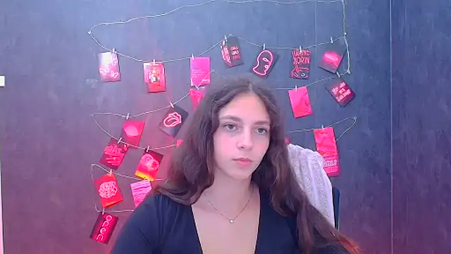 KissMeJulia webcam