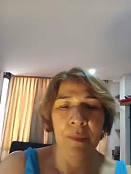 MiaIsabela_ webcam