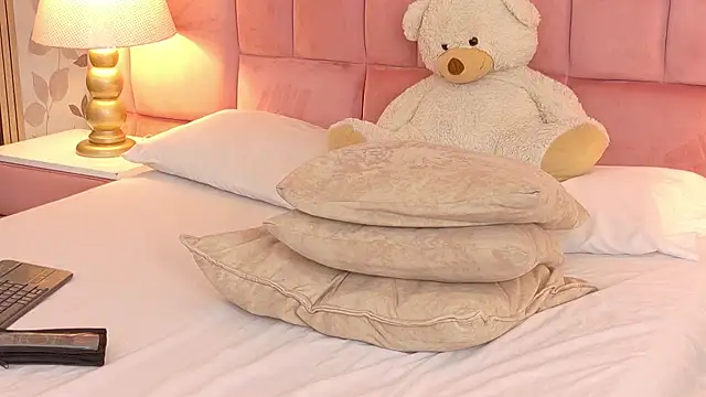 ArianaFranco webcam