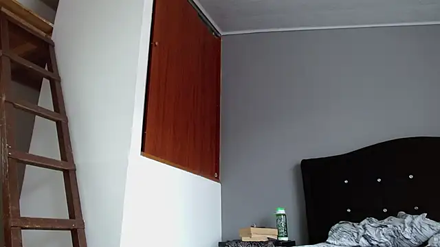 Emilia_1995 webcam