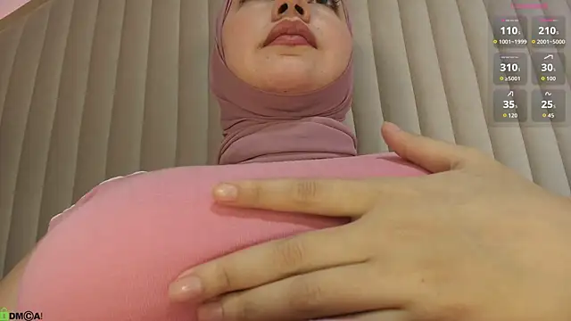 dalilasaadi_ webcam