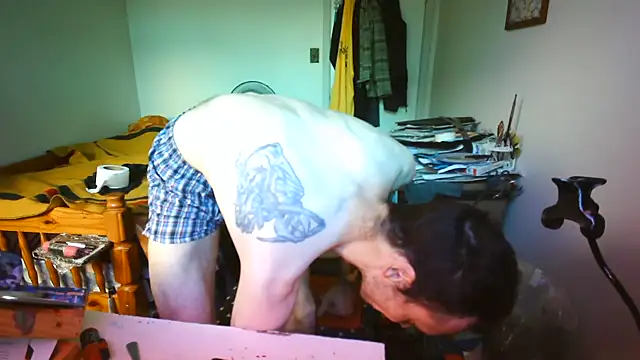 JohnnyMoves webcam