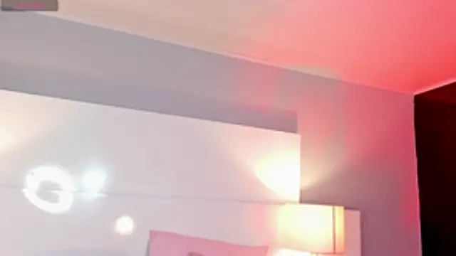 Emily_robertss1 webcam