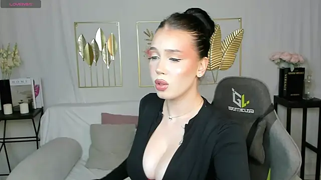 mistress_of_hearts webcam