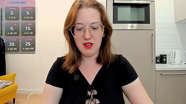 Charmy_Gracy webcam