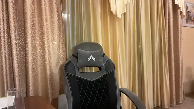 Avynora webcam