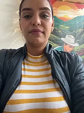 Sara-77 webcam