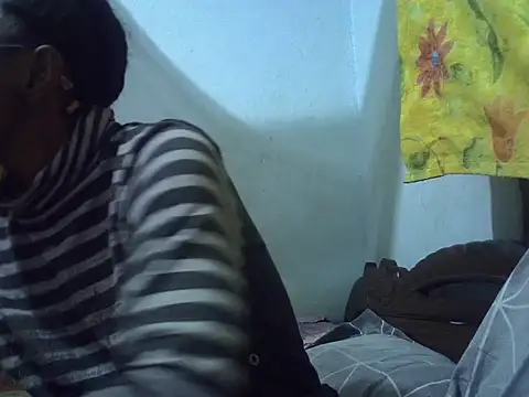 ElianeHot webcam
