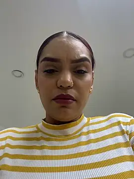 Sara-77 webcam