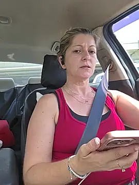 nikkiblisss (F milf) - Pussy play 1 min toy control to last tip