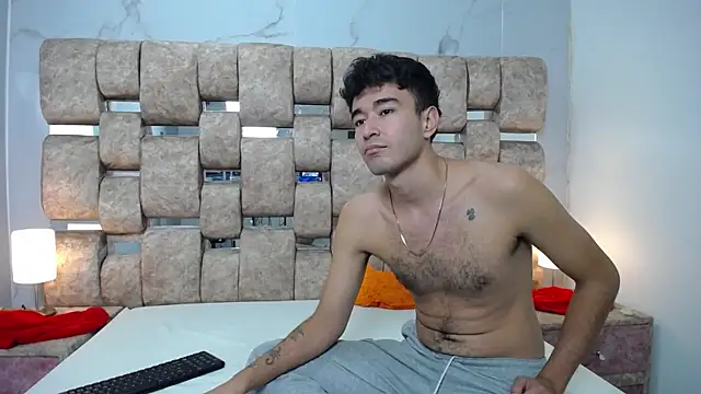 KathyAiden webcam