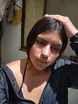 MishRaven webcam