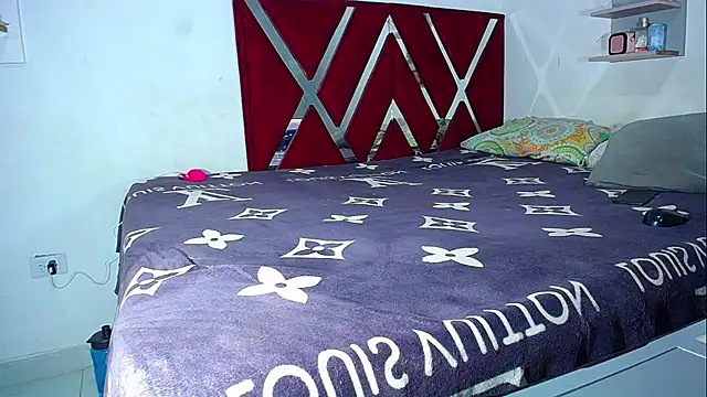 DanisaBrown webcam
