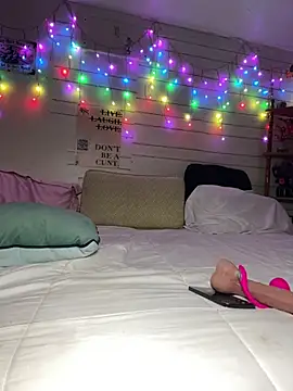 trenaanne - TrenaAnne's free webcam - UK Sex Cams