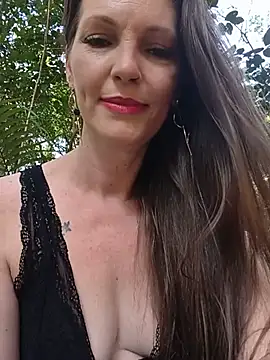 Karlacasada live cam