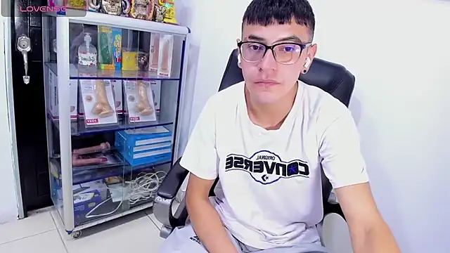 Alexx_bigcockk webcam