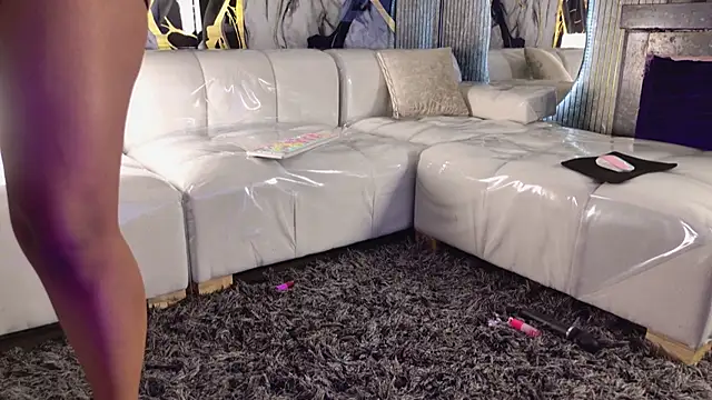 ChloeLombardi_ webcam
