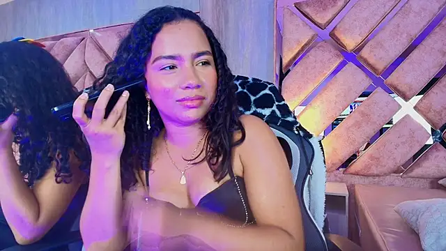 TamaraaHoney webcam