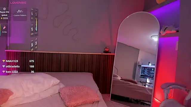 AriiCherry webcam