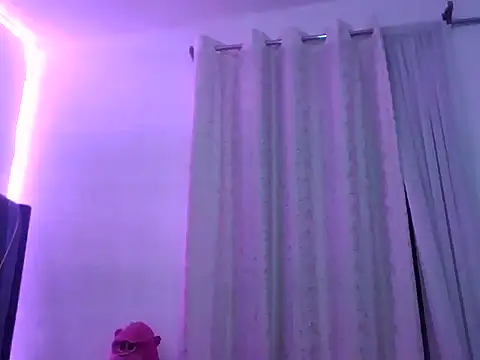 Queenb_2 webcam