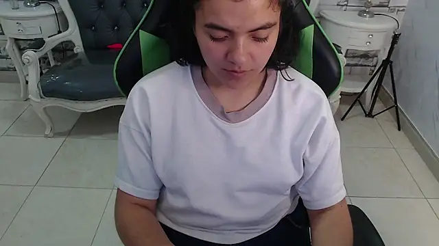 amalia_a webcam