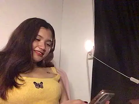cheekychixxxx webcam