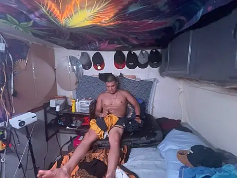 OmarSalasxh33 webcam