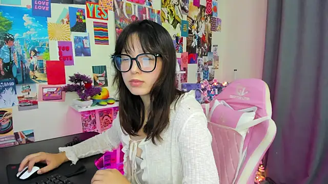 AlishaTempt webcam
