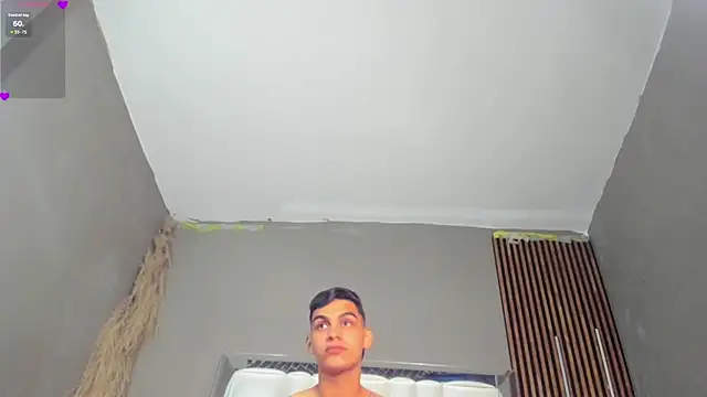 MAX_21Y webcam