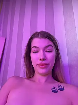 Mia_M69 webcam