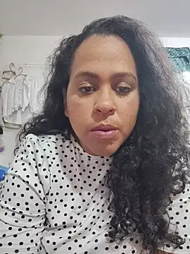iamlatinaforeva webcam