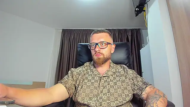 Findom_guy webcam