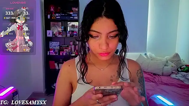 Lovelyamyy webcam