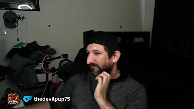 DevilPup75_ webcam