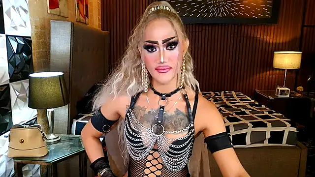 HorseCockDivine webcam